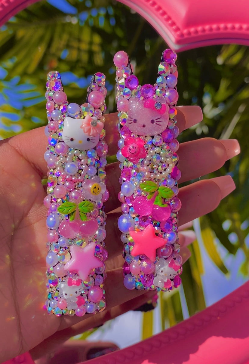 Stiiizy HK Bestie Bundle (2) Pink Bedazzled Vape Battery THE QUEENS STASH Stiiizy HK Bestie Bundle (2) Pink Bedazzled Vape Battery THE QUEENS STASH