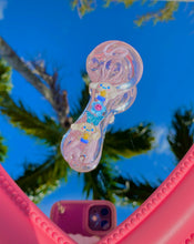 Load image into Gallery viewer, WHOLESALE GLASS HK PIPES
