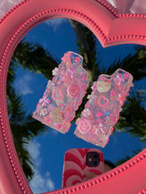 Load image into Gallery viewer, Lighter Cases STANDARD SIZE BIC (PINK HELLO KITTY)