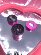 Load image into Gallery viewer, Zaza Queen Hello Kitty Grinder -40mm